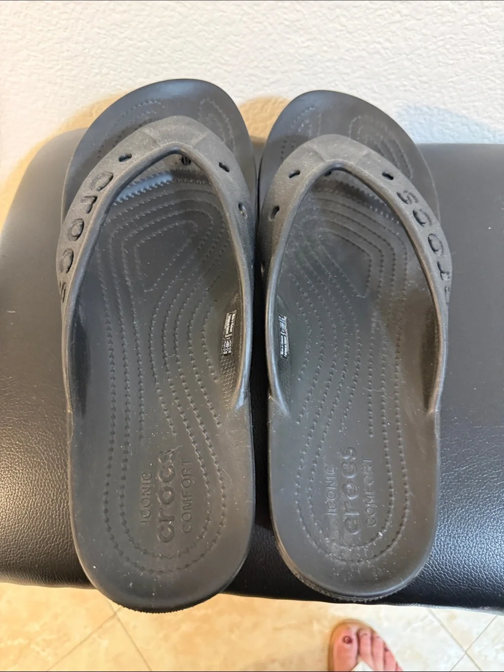 CROCS Black Flip Foam Sandals with Beige Footbed Mens 12